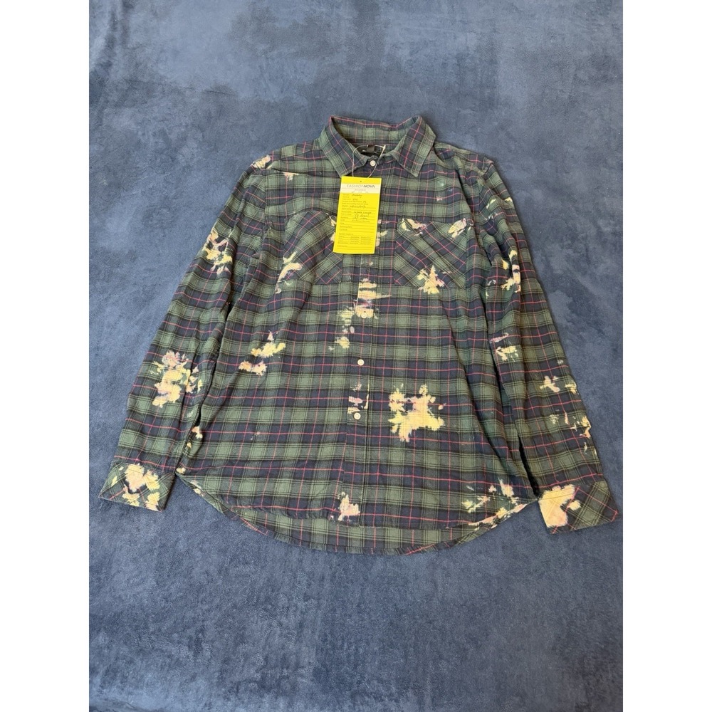 Fashion Nova Men Distressed Bleach Splatter Plaid Flannel Shirt Sample M NEW
